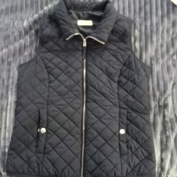 Hollister Jackets & Blazers - Hollister Black Quilted Vest